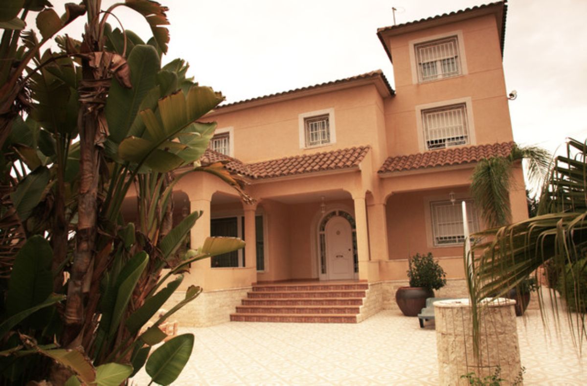 For sale of chalet in Elche-Elx