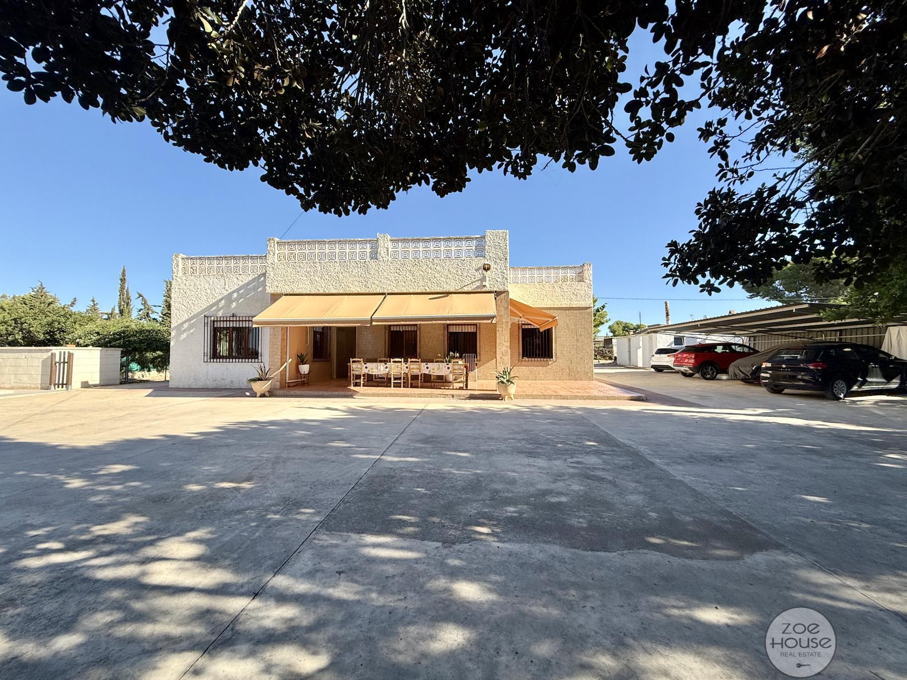 Venta de chalet en Elche-Elx