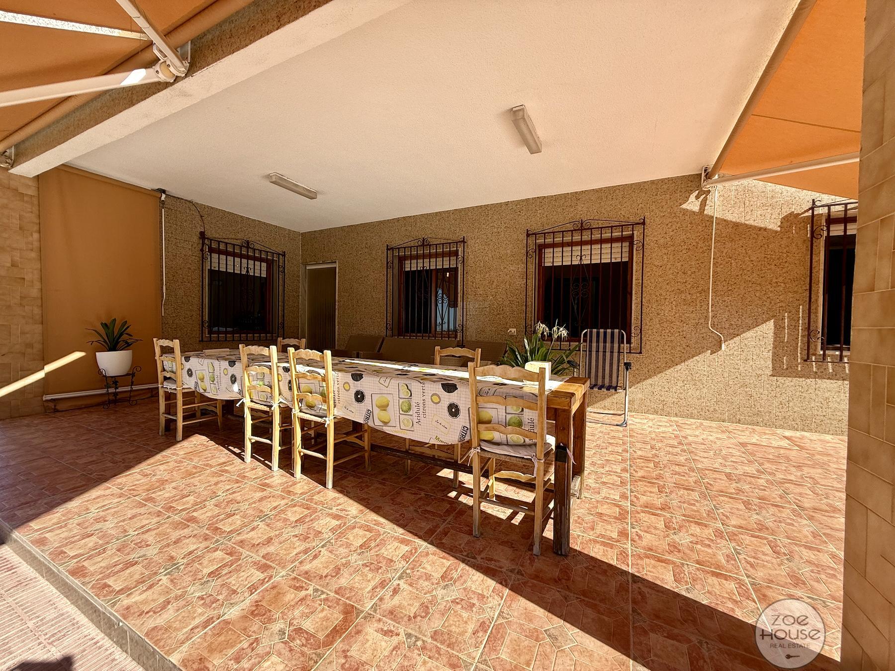 Venta de chalet en Elche-Elx