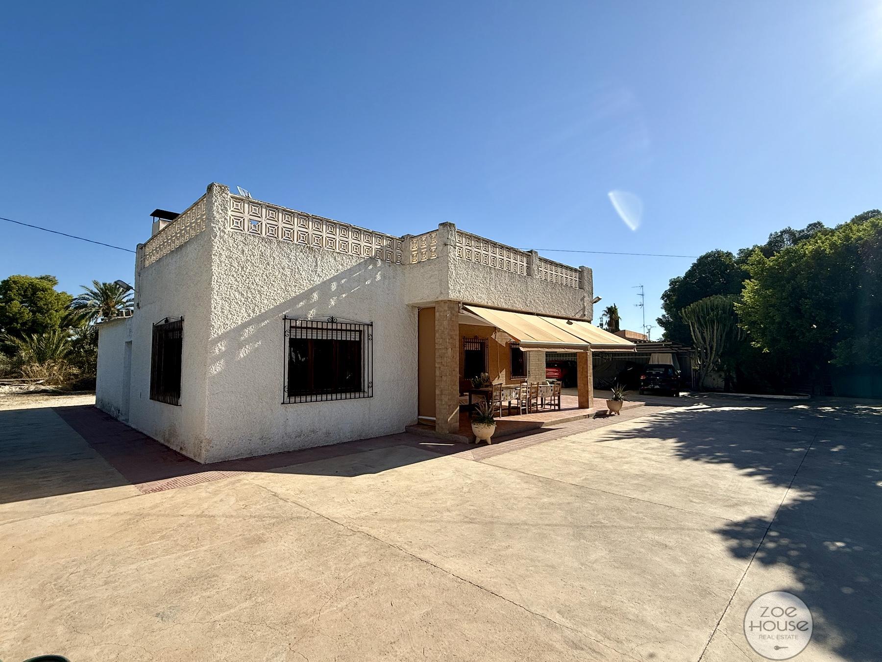Venta de chalet en Elche-Elx