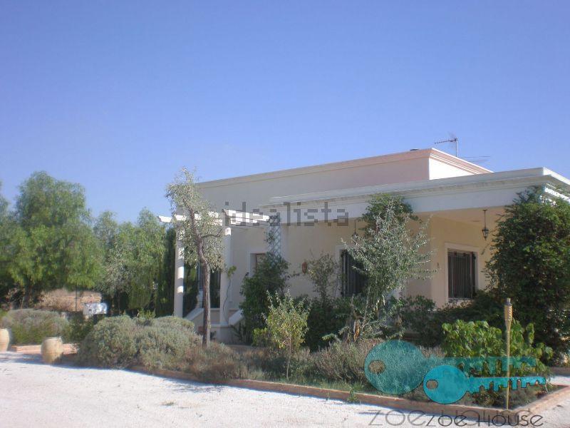 Zu verkaufen von chalet in
 Elche-Elx