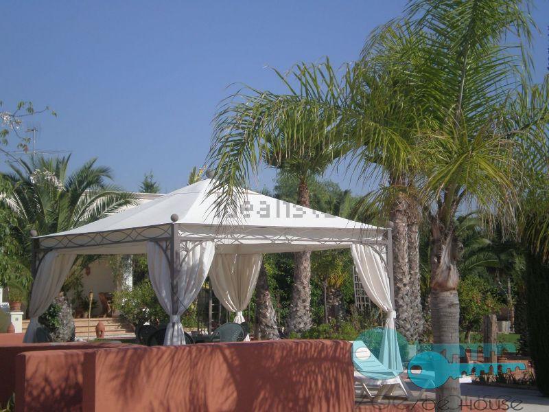 Zu verkaufen von chalet in
 Elche-Elx