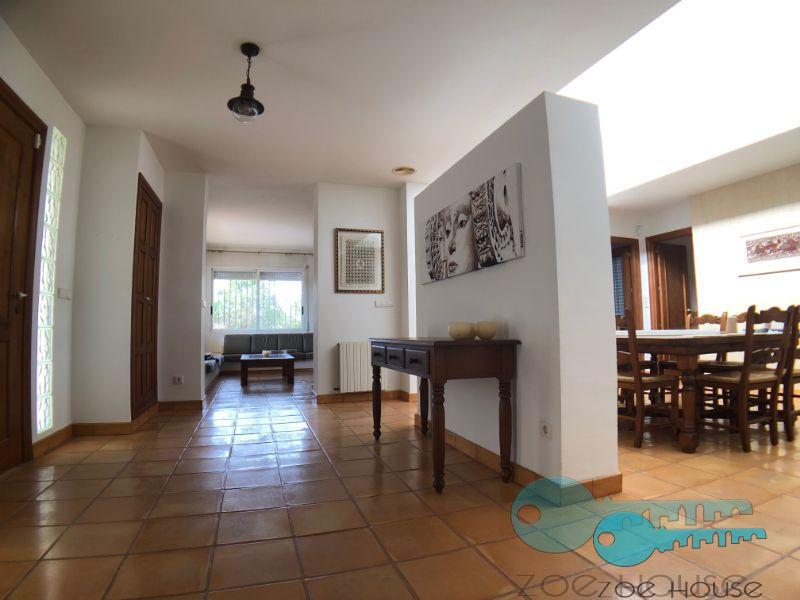 Zu verkaufen von chalet in
 Elche-Elx