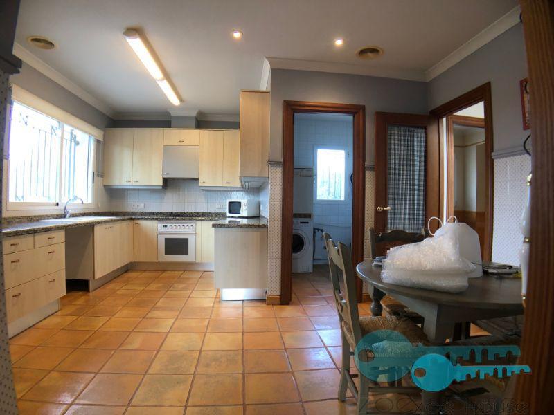 Zu verkaufen von chalet in
 Elche-Elx