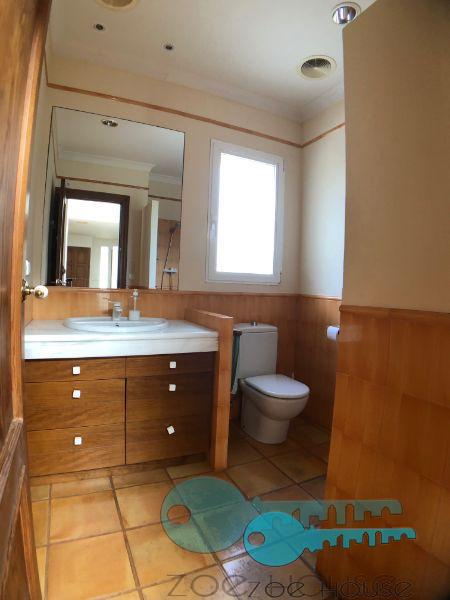 Zu verkaufen von chalet in
 Elche-Elx