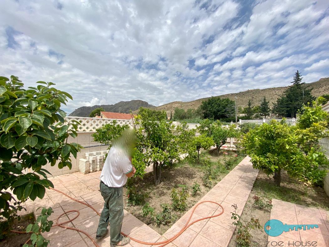 For sale of chalet in Alicante