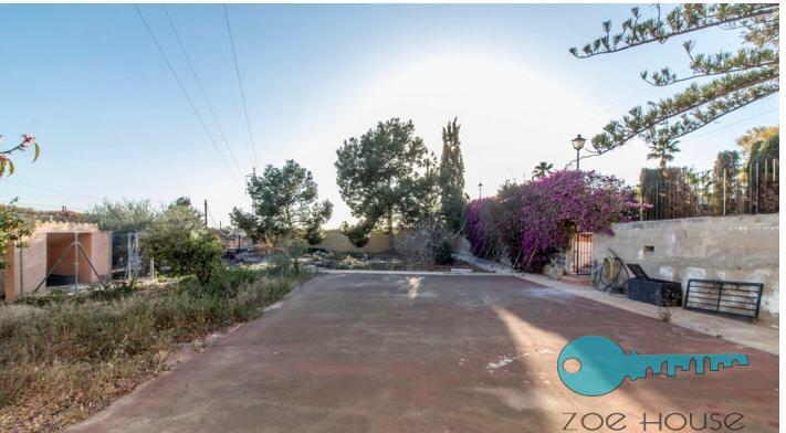 Zu verkaufen von chalet in
 Elche-Elx