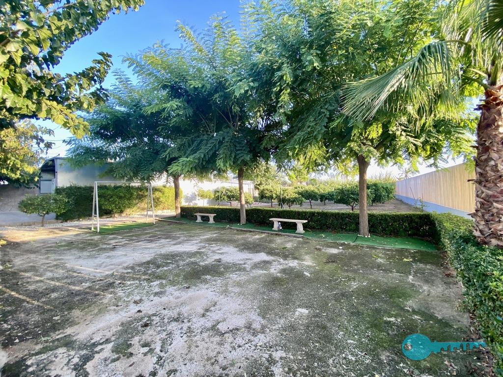 For sale of chalet in Elche-Elx