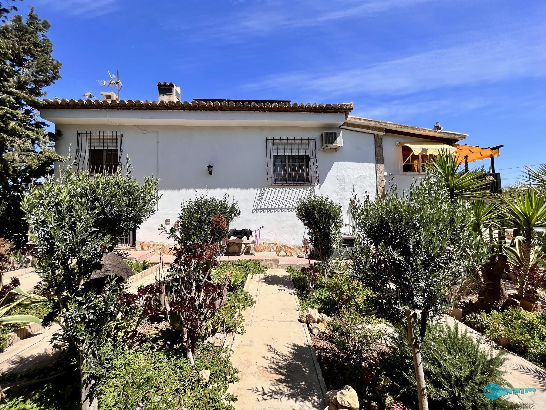 For sale of chalet in San Vicente del Raspeig