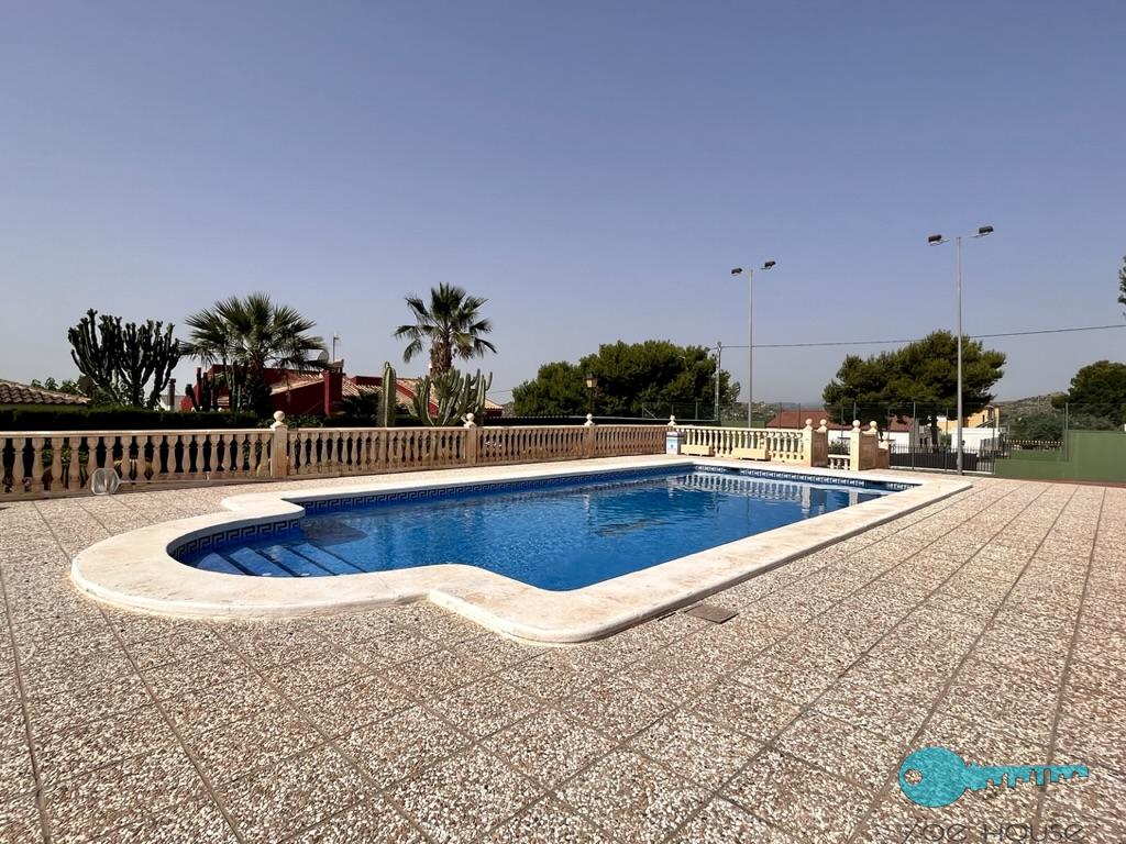 Swimming pool