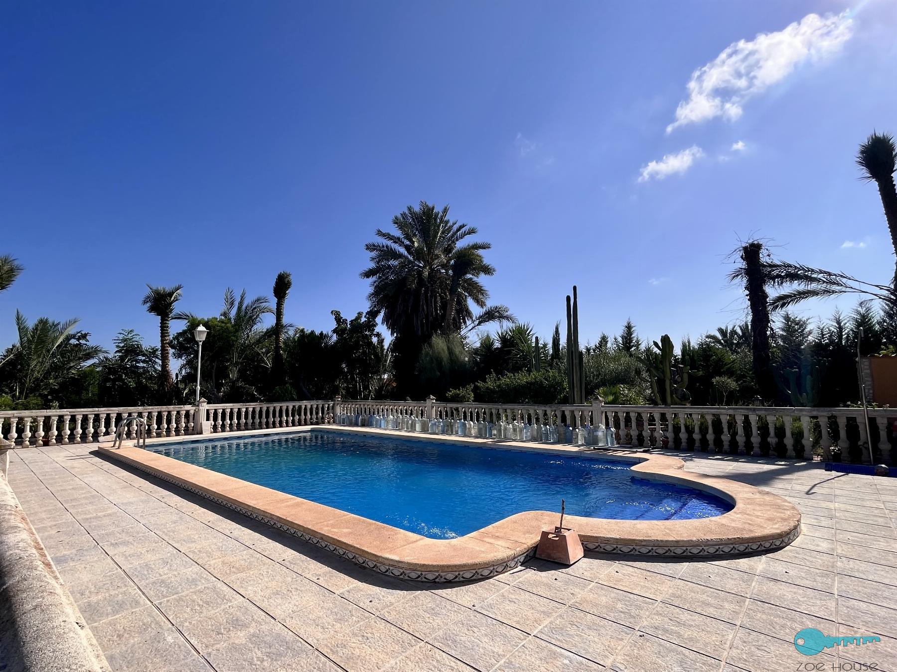 Swimming pool