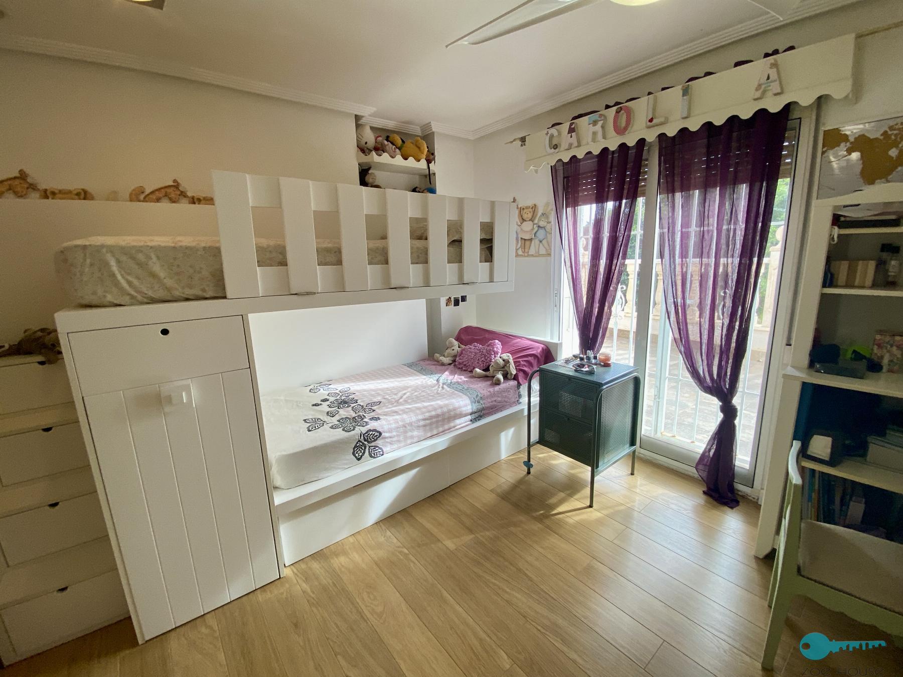 买卖 的 小屋 在 Elche-Elx
