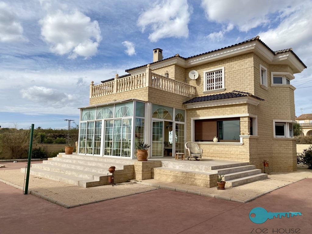 买卖 的 小屋 在 Elche-Elx