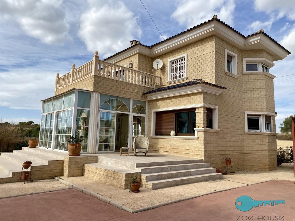 买卖 的 小屋 在 Elche-Elx
