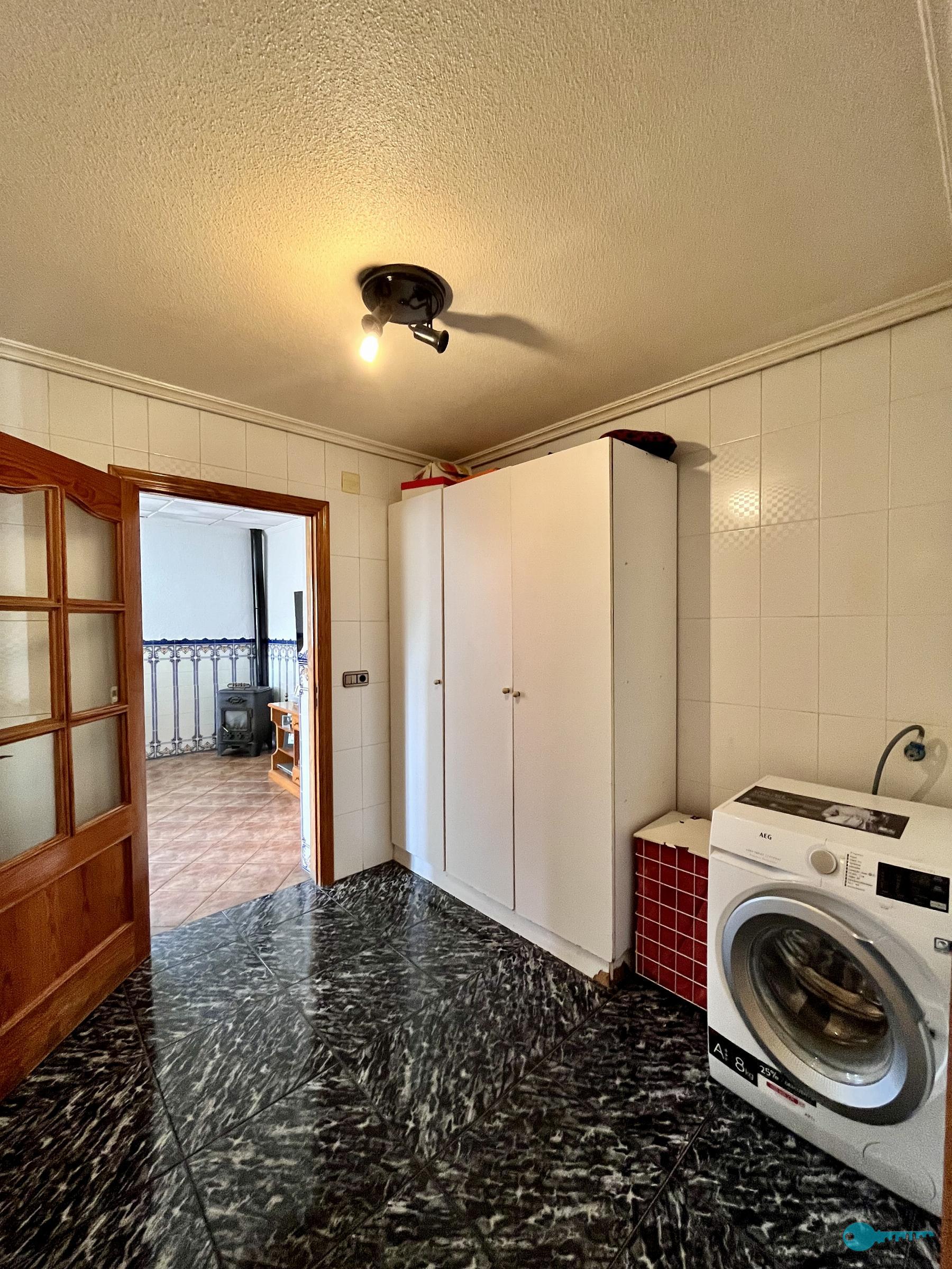 Zu verkaufen von chalet in
 Aspe