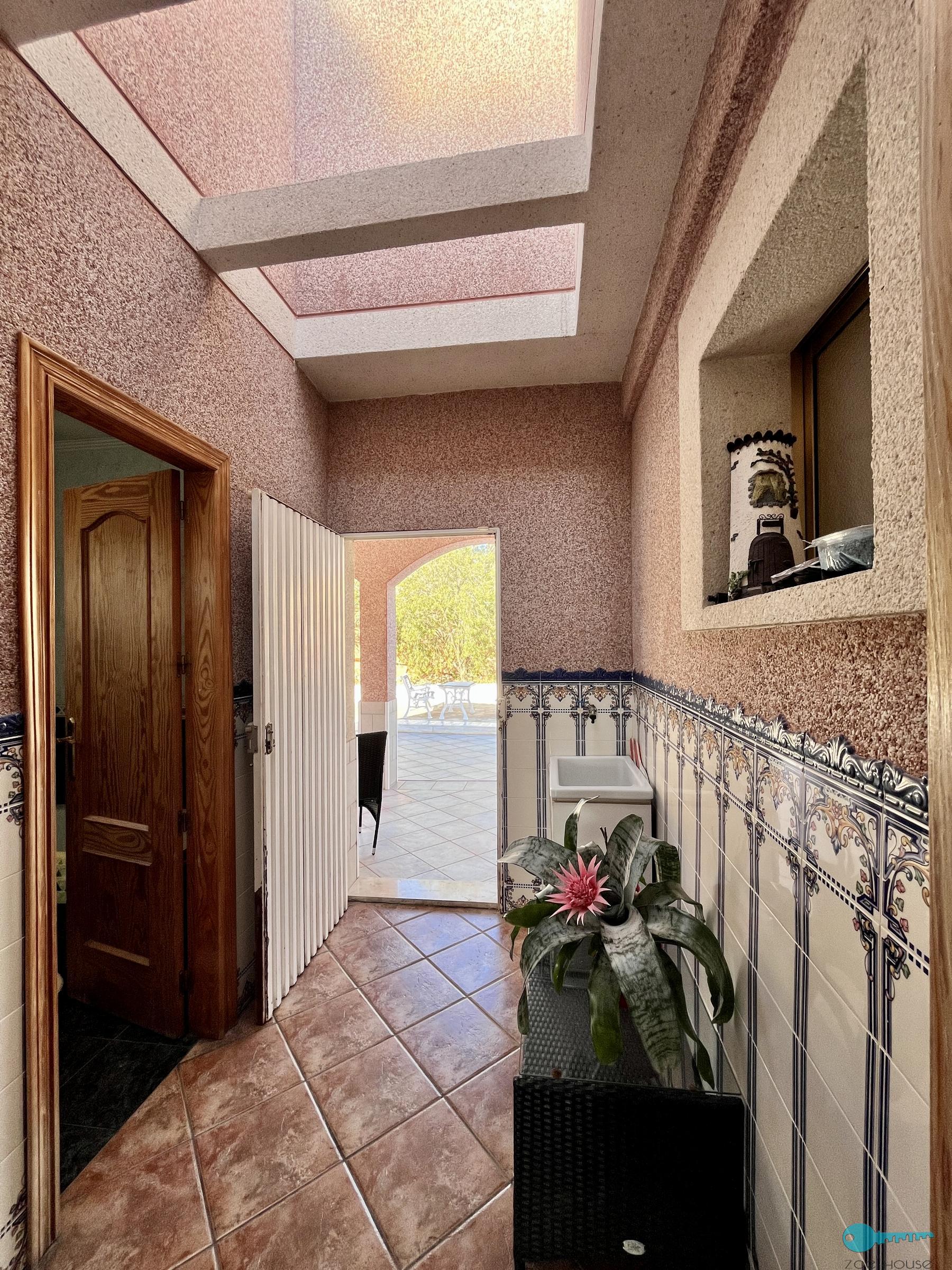 Zu verkaufen von chalet in
 Aspe
