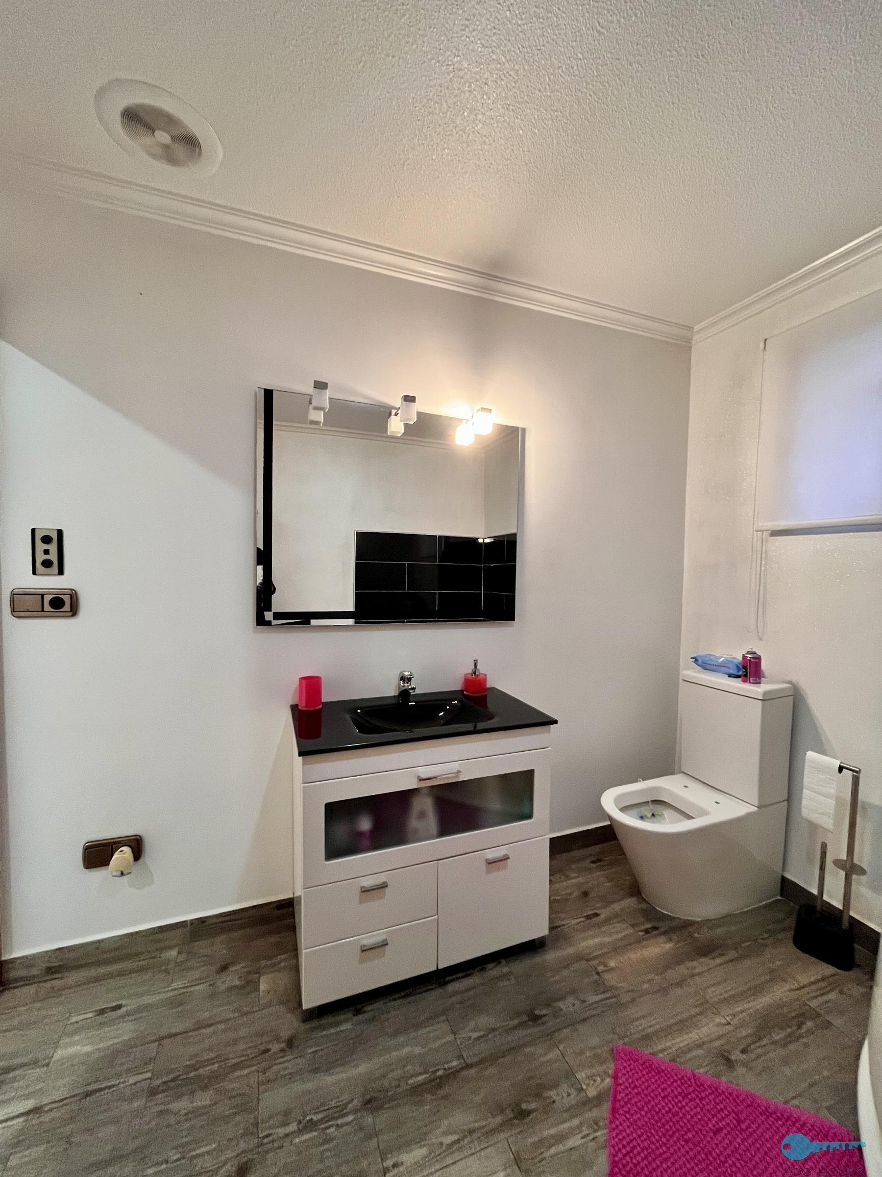 Zu verkaufen von chalet in
 Aspe