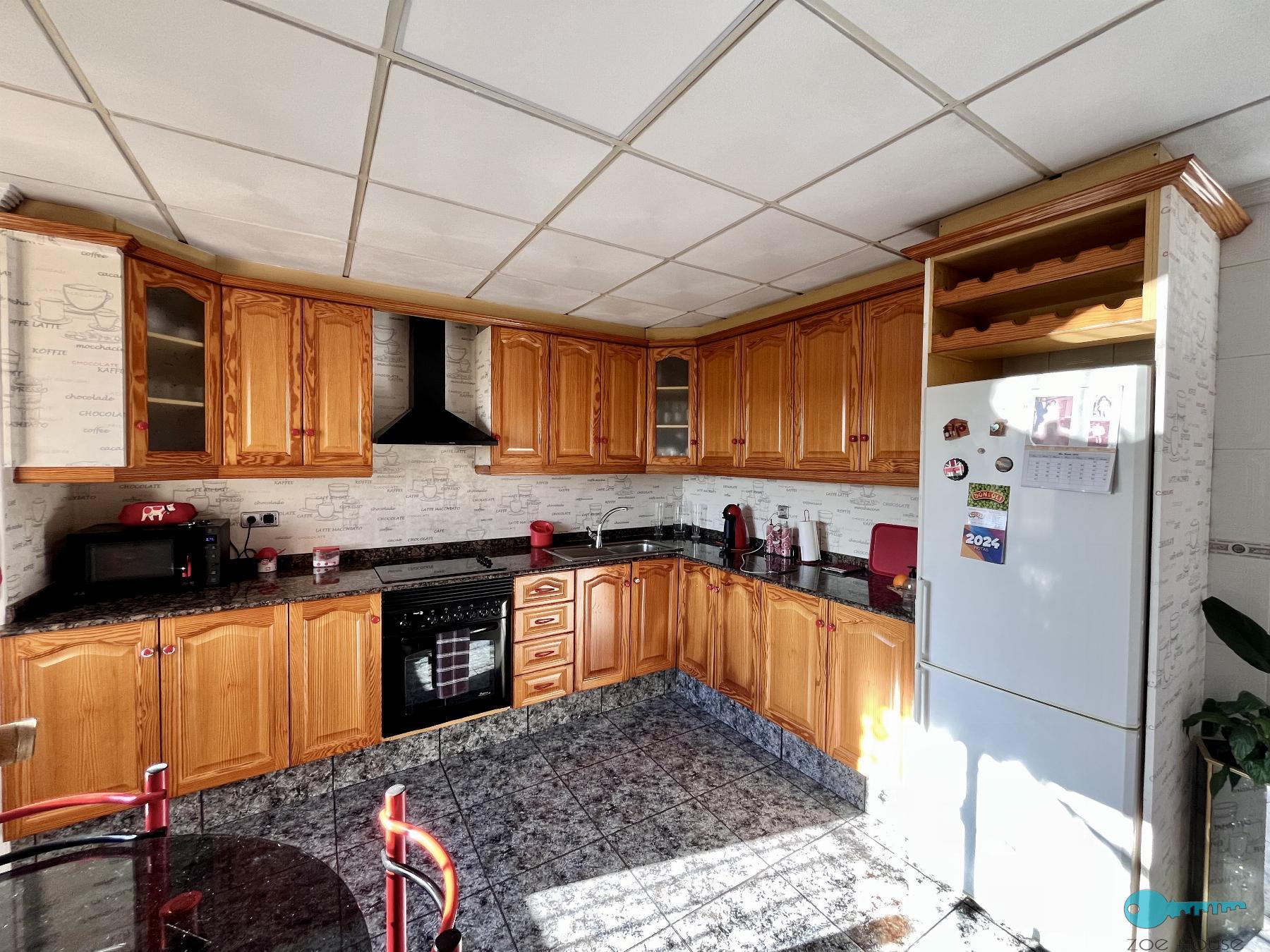 Zu verkaufen von chalet in
 Aspe