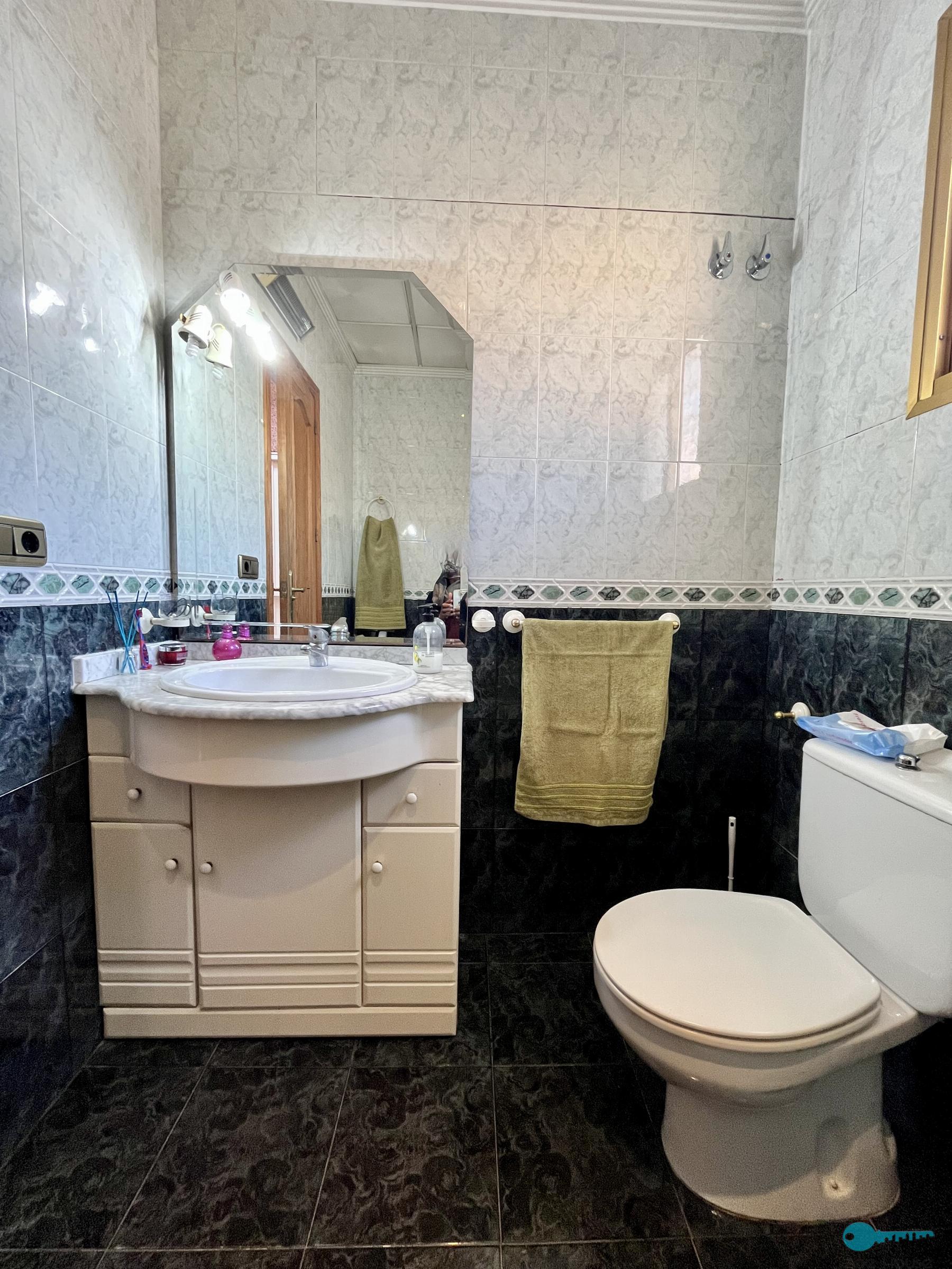 Zu verkaufen von chalet in
 Aspe