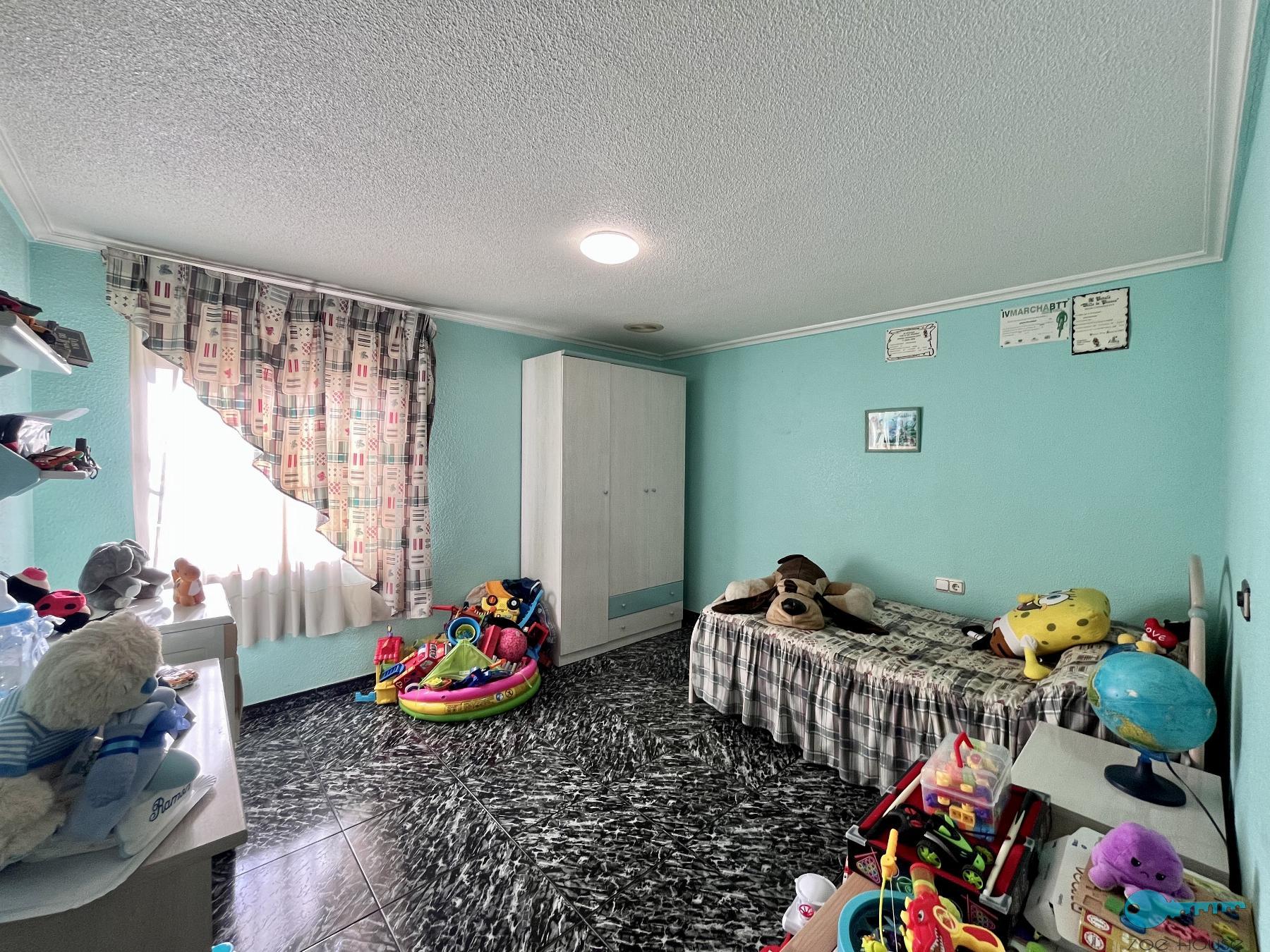 Zu verkaufen von chalet in
 Aspe