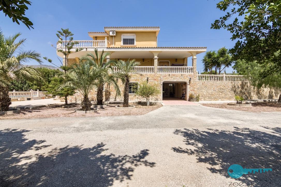 Vendita di chalet in Crevillent