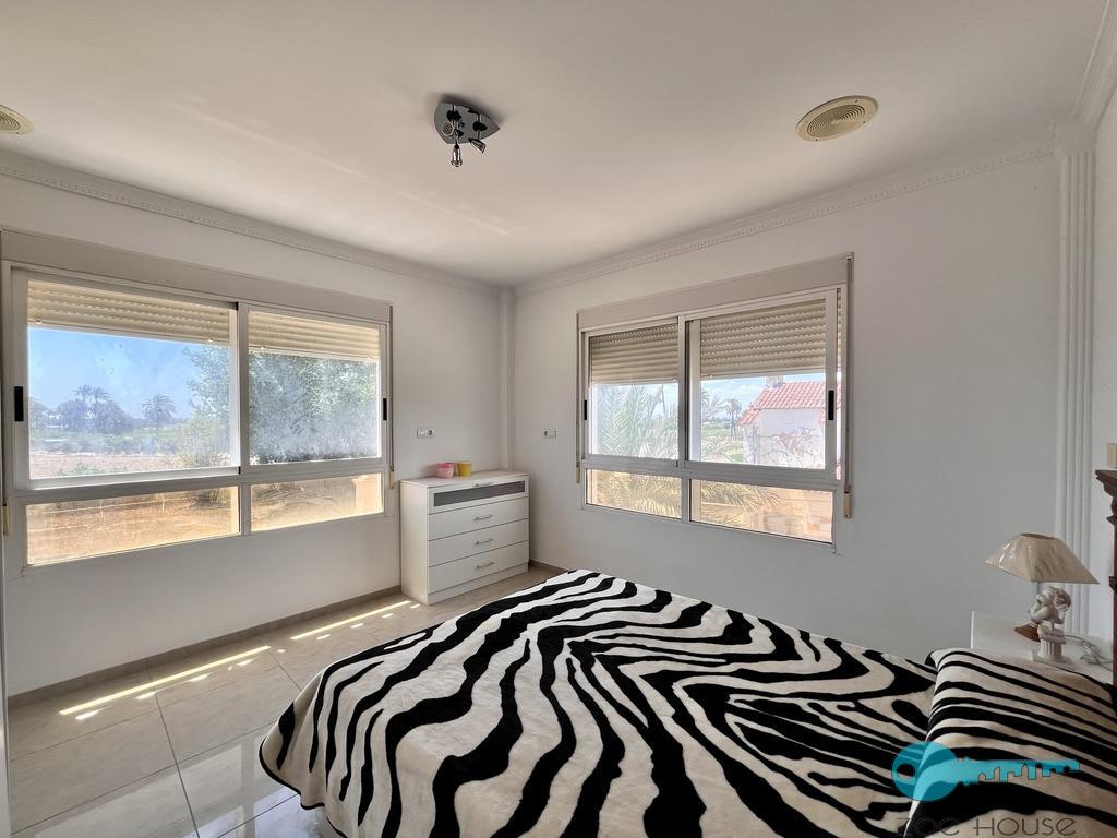 Venta de chalet en Elche-Elx