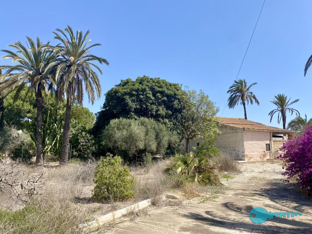 بيع من الشاليه في Elche-Elx