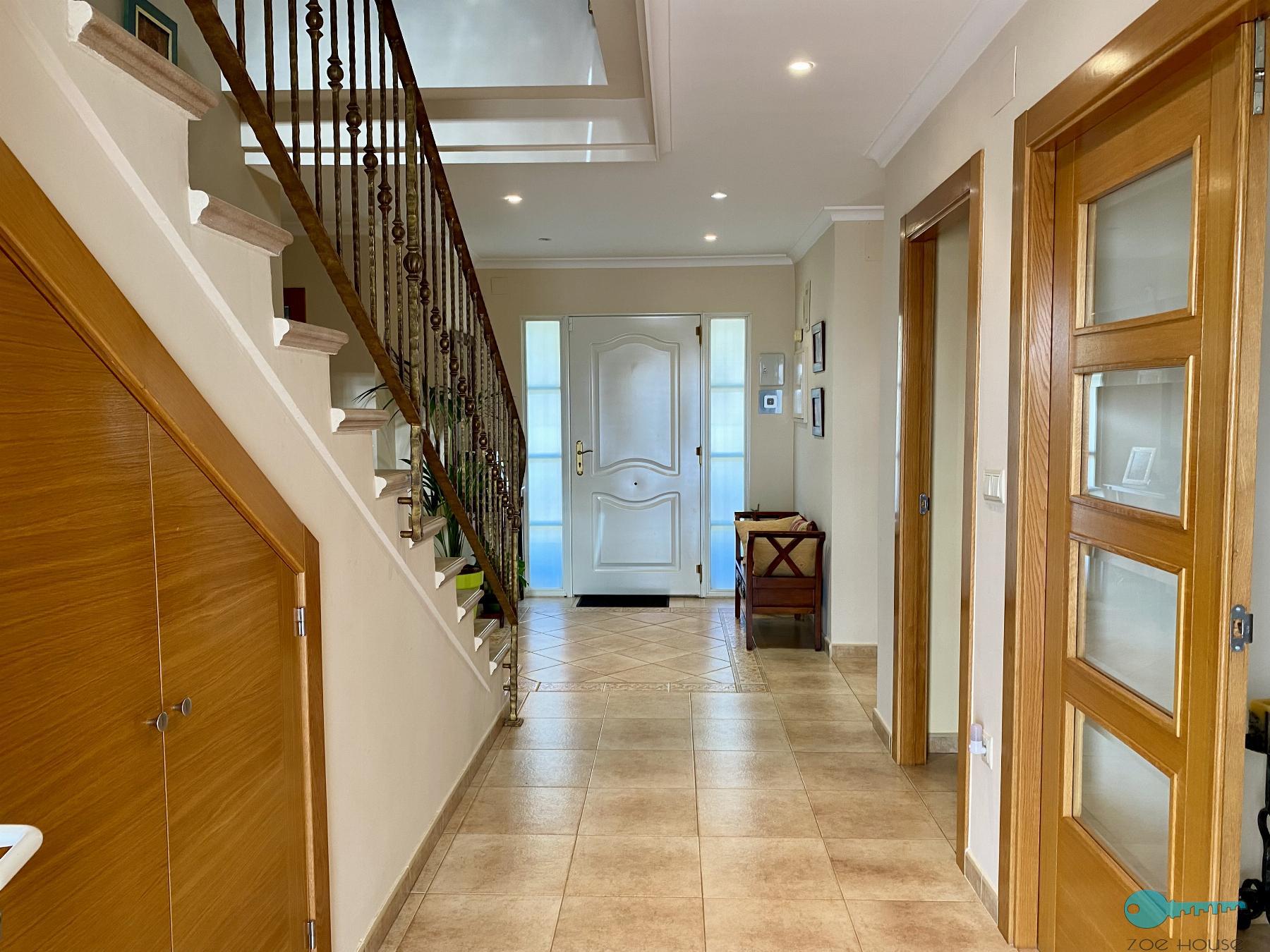 For sale of chalet in Crevillent