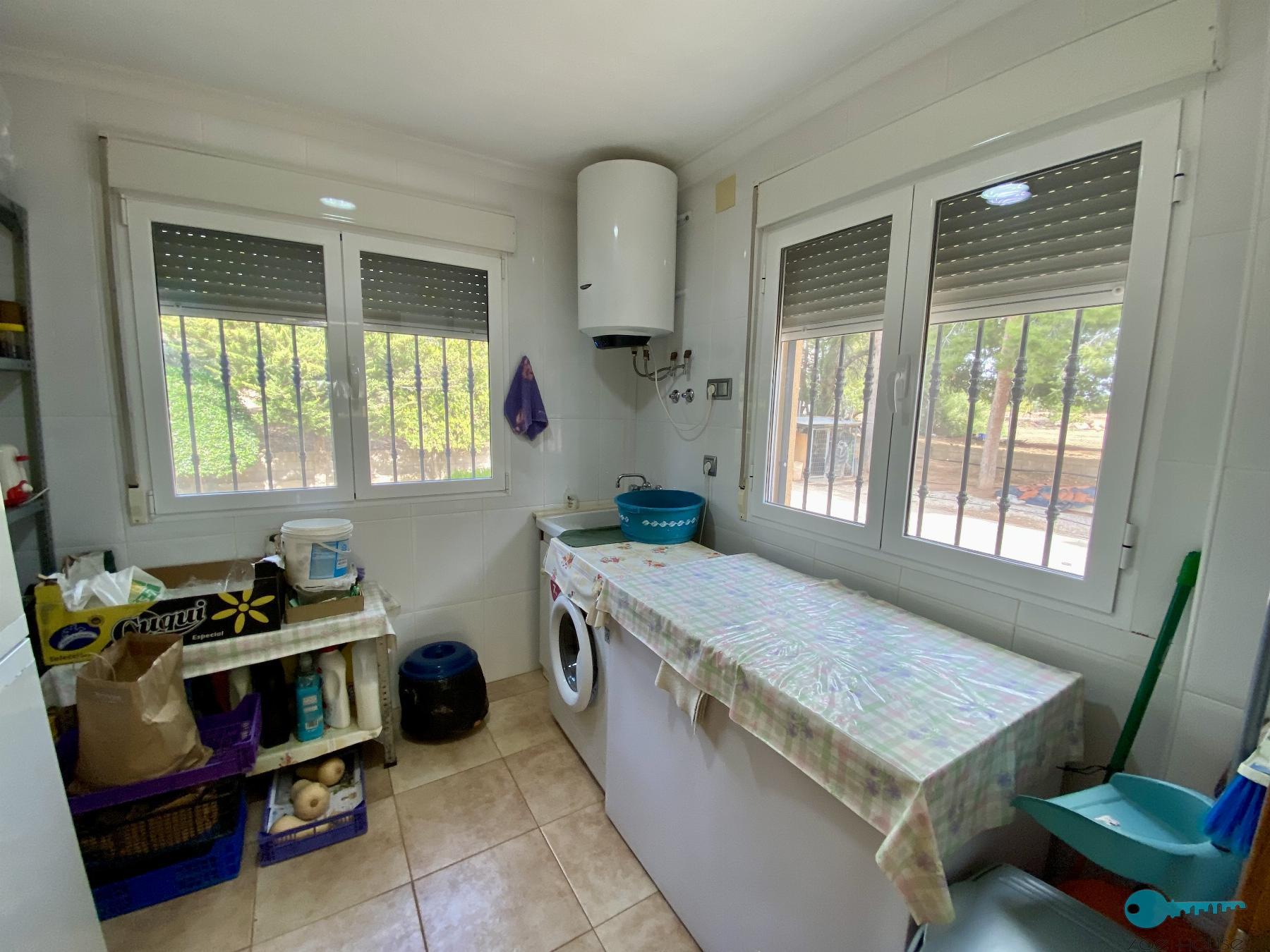 For sale of chalet in Crevillent