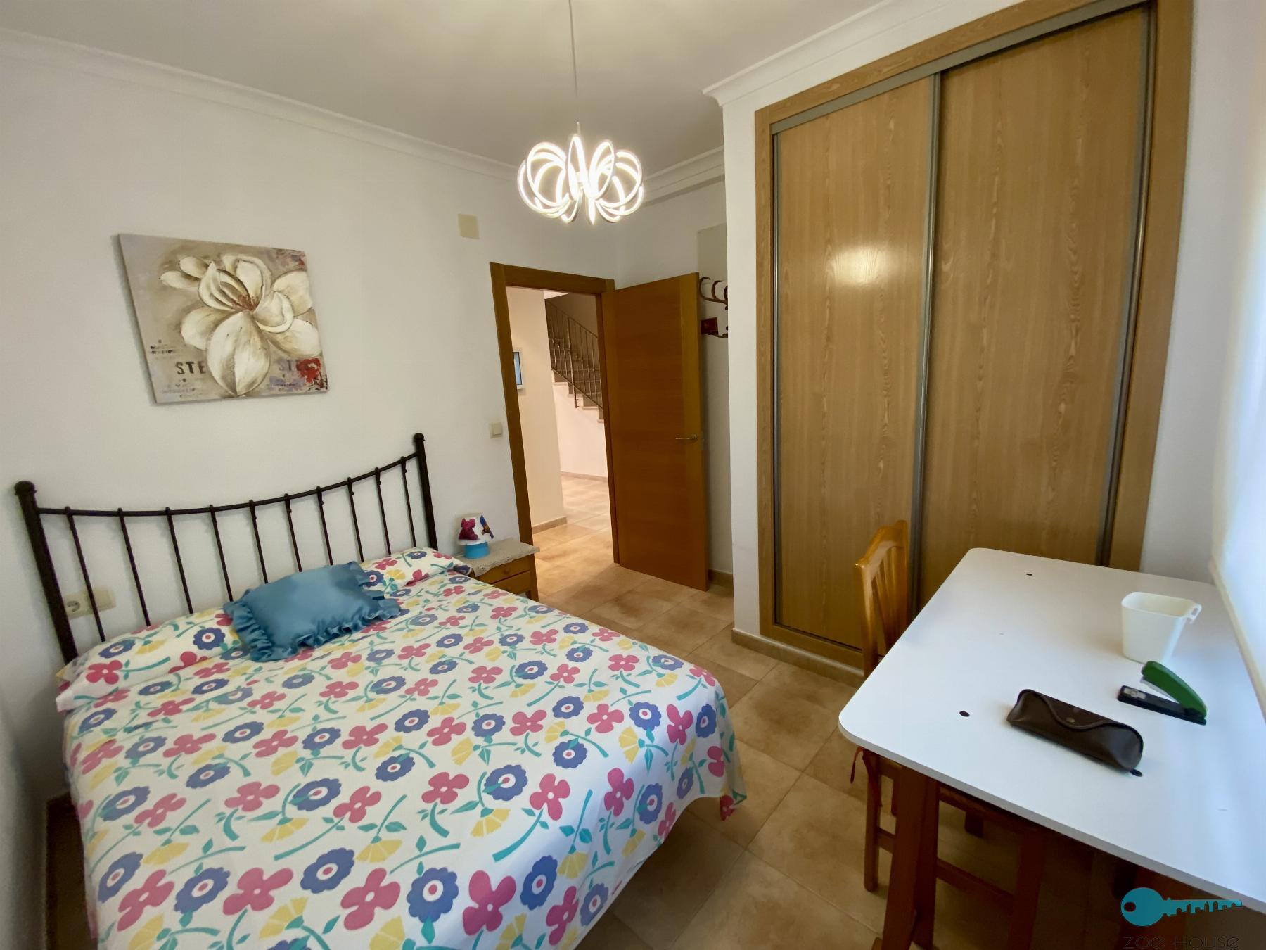 For sale of chalet in Crevillent