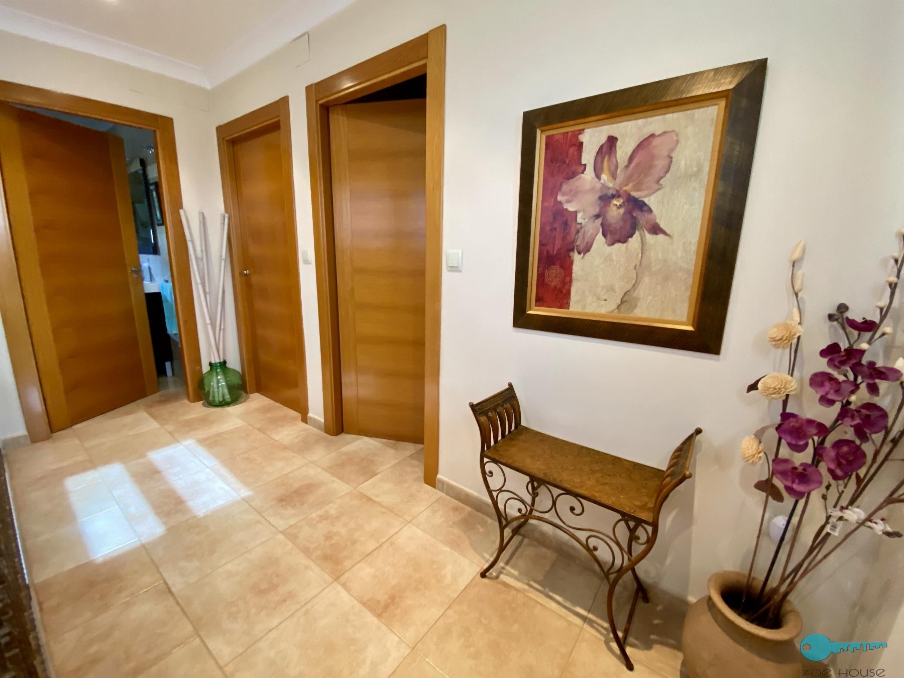 For sale of chalet in Crevillent