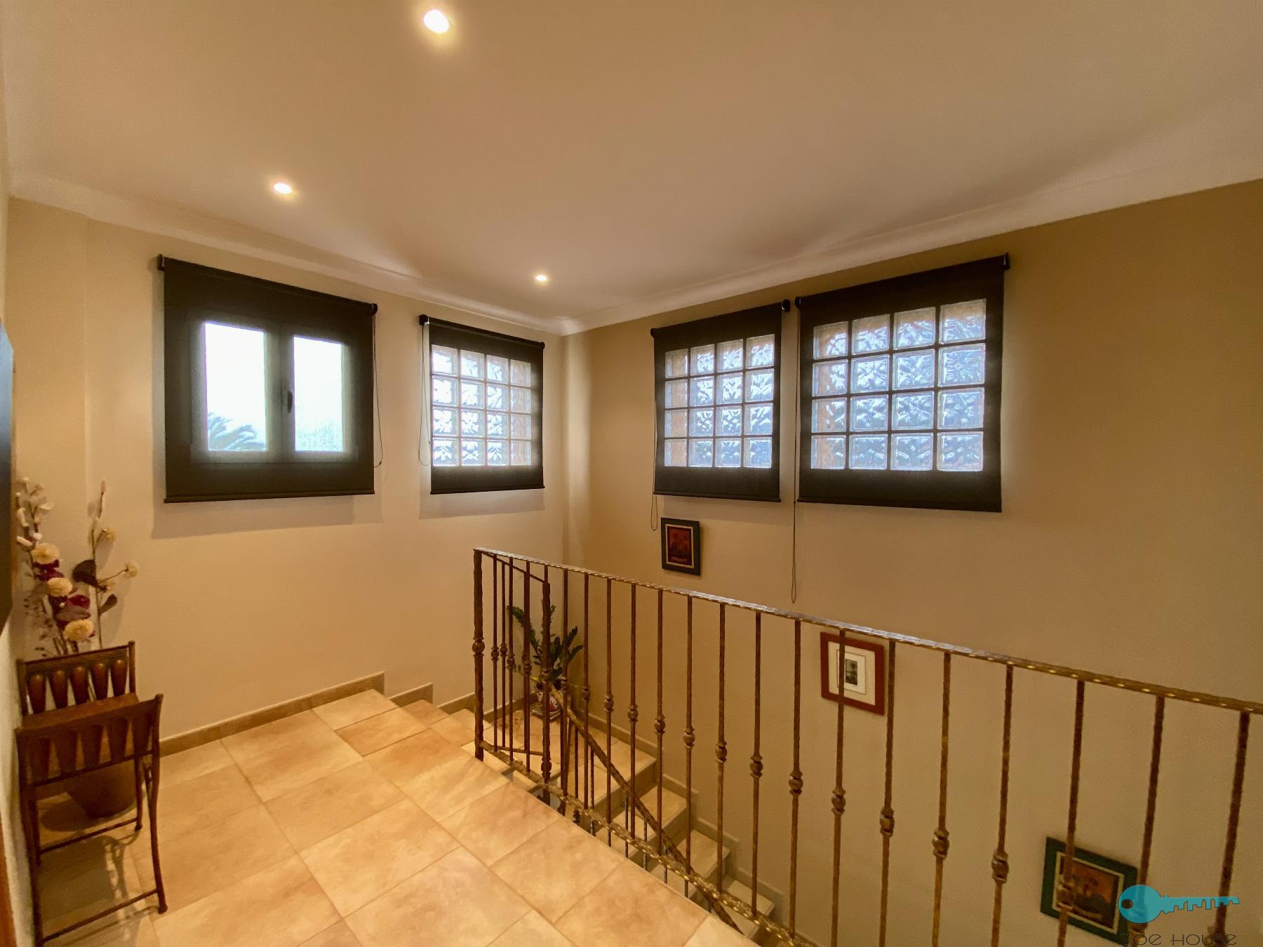 For sale of chalet in Crevillent