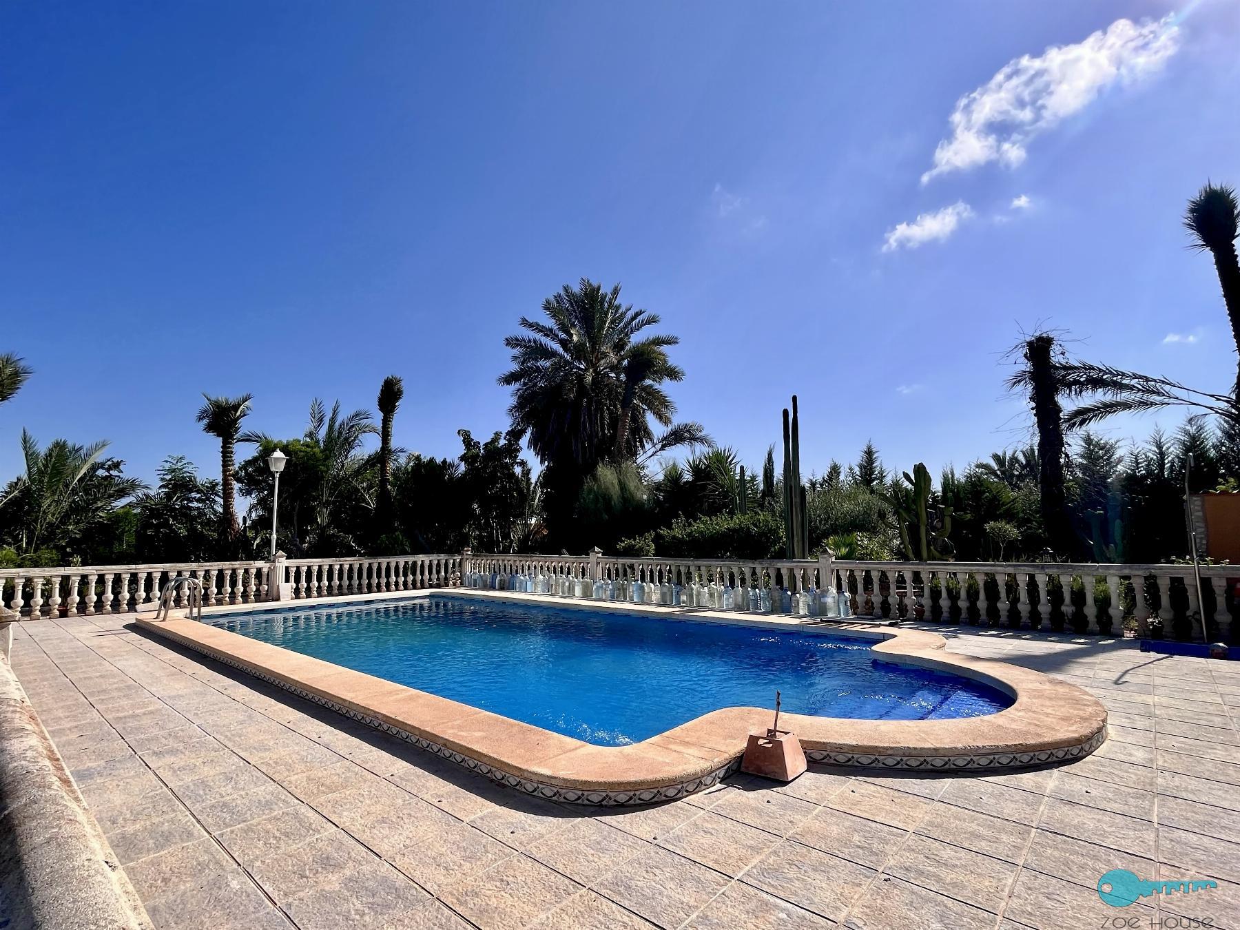 Swimming pool