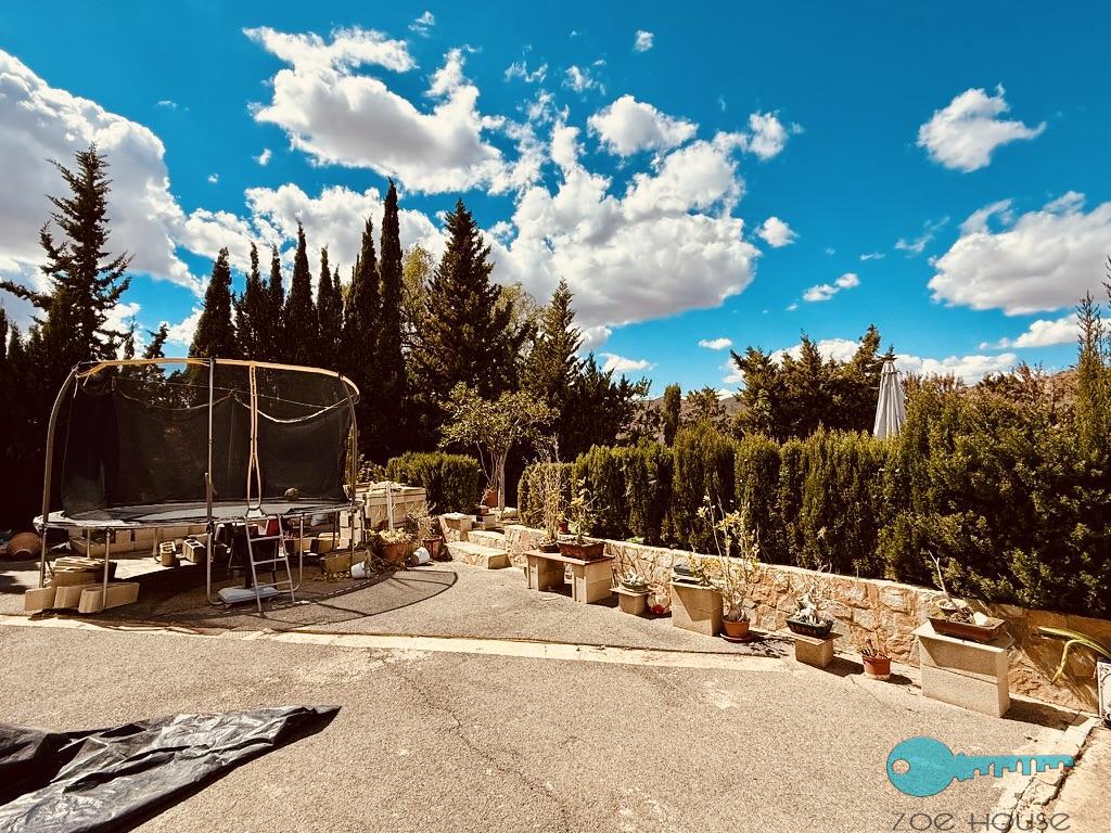 Zu verkaufen von chalet in
 Elche-Elx