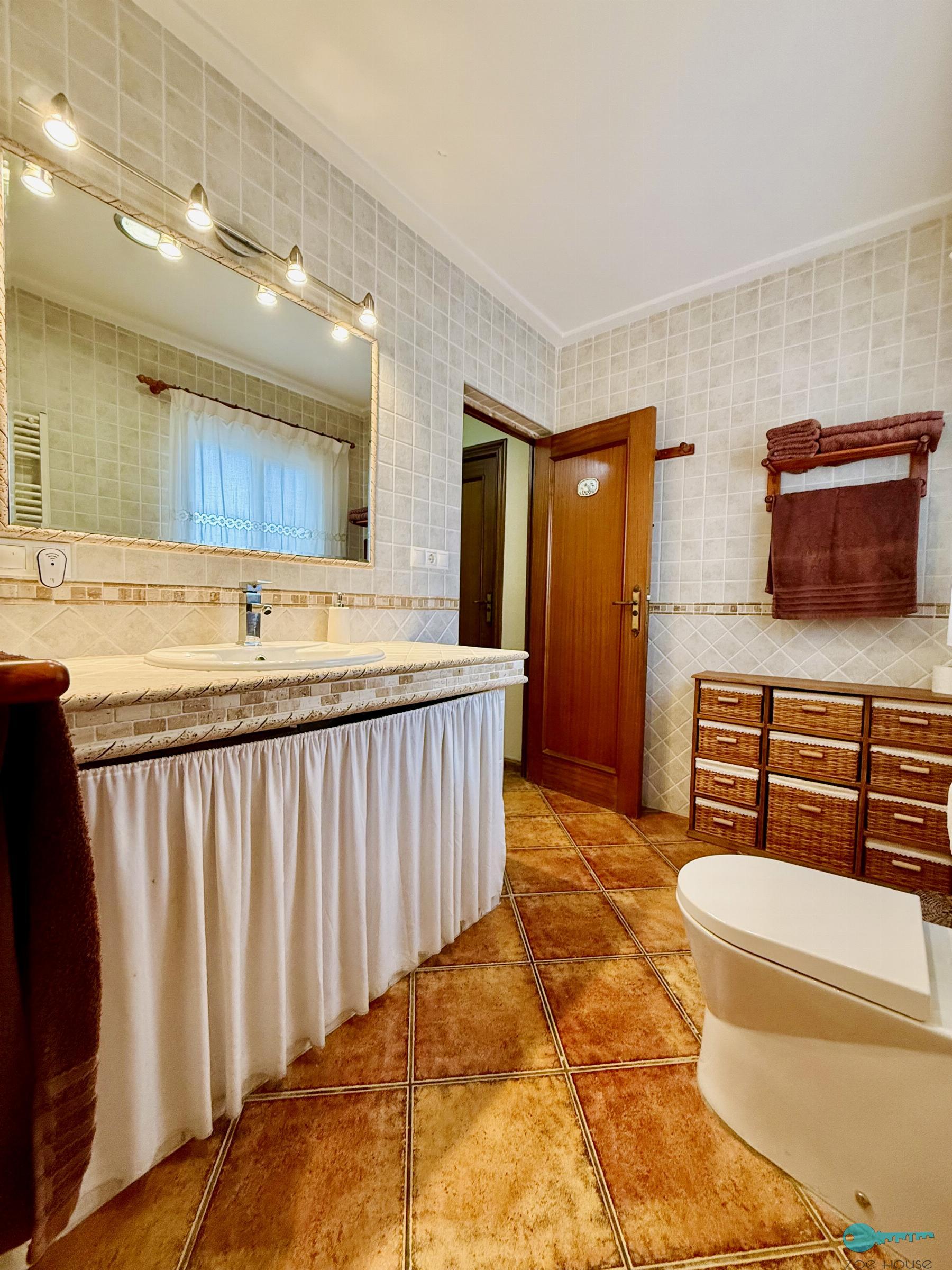 Zu verkaufen von chalet in
 Elche-Elx