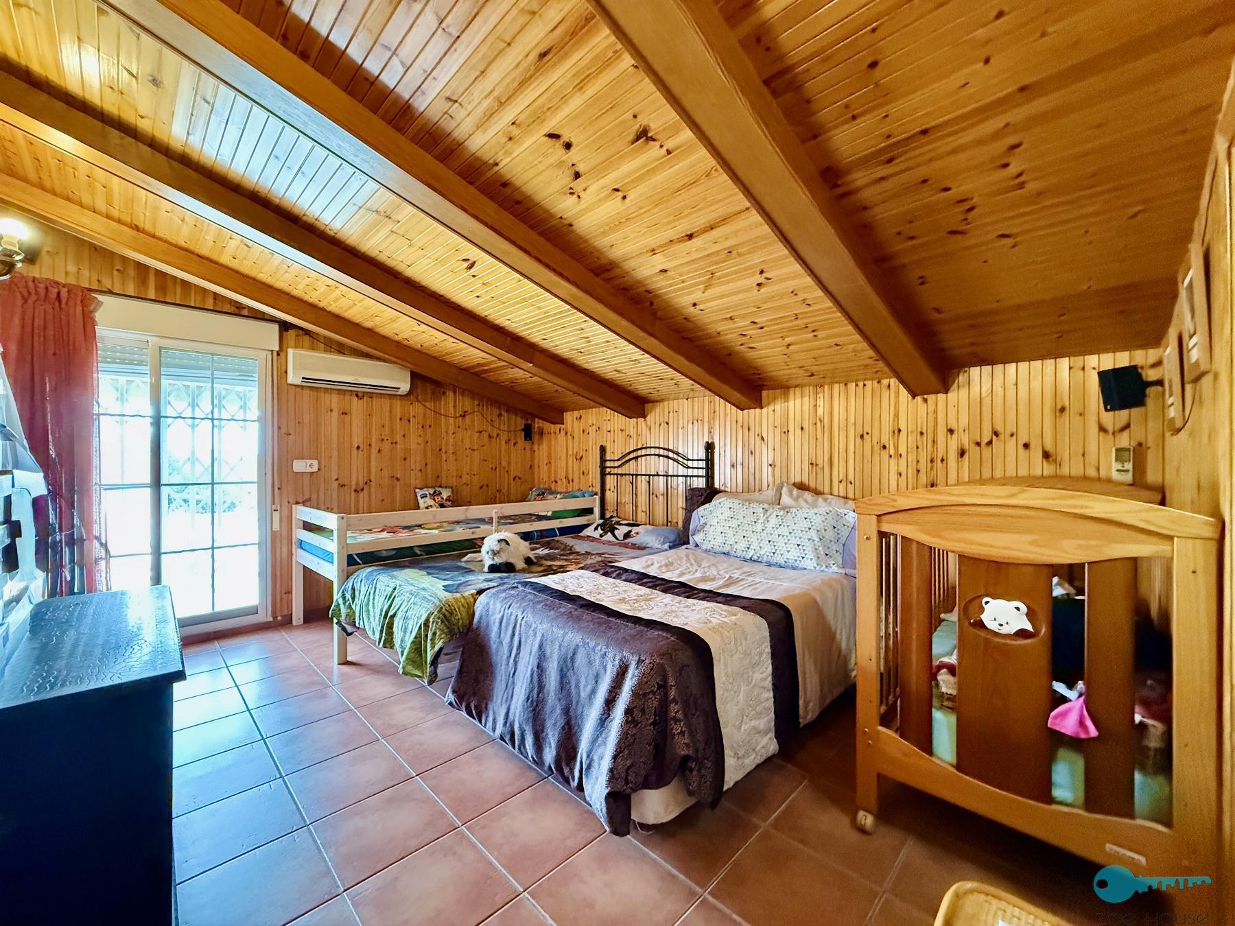 Zu verkaufen von chalet in
 Elche-Elx