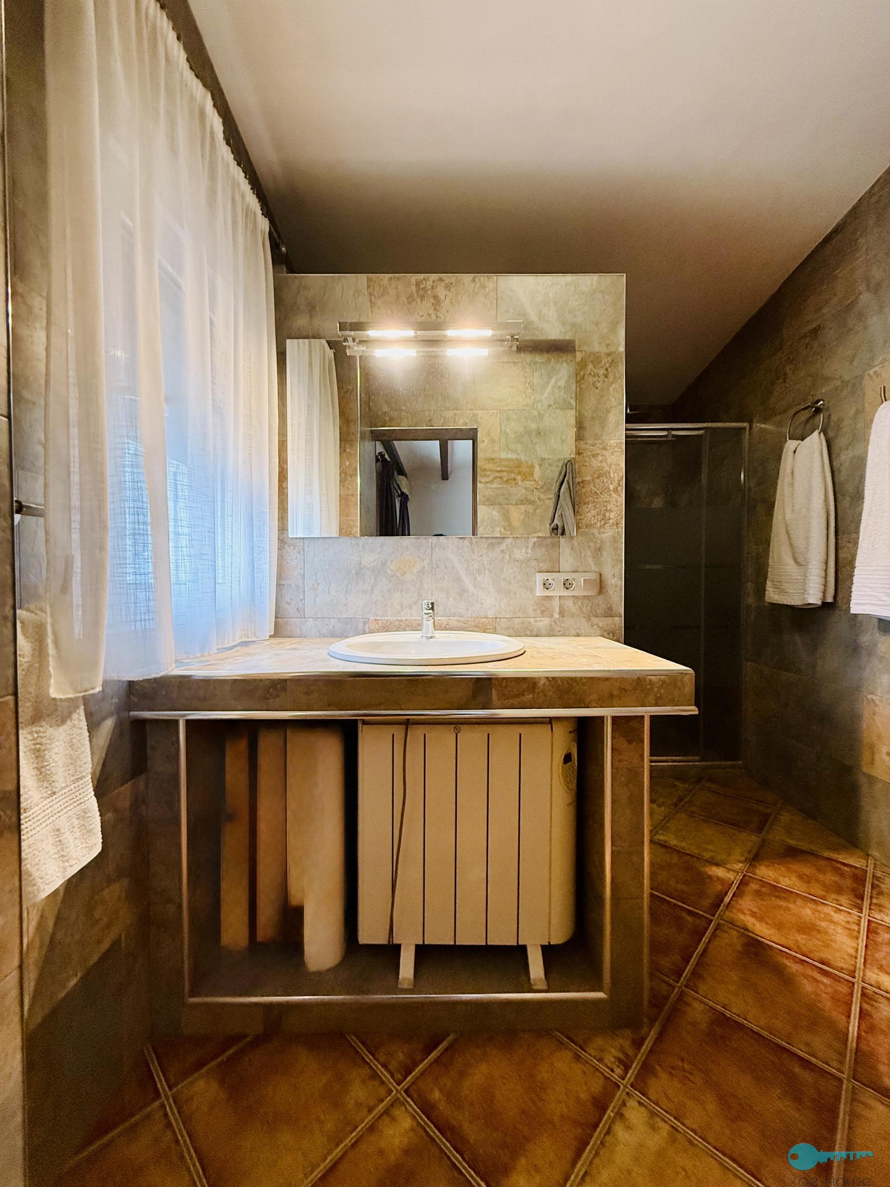 Zu verkaufen von chalet in
 Elche-Elx