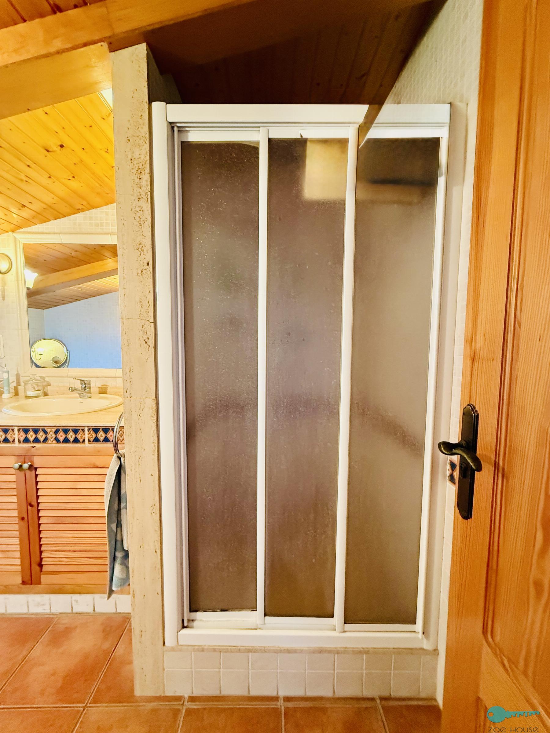 Zu verkaufen von chalet in
 Elche-Elx