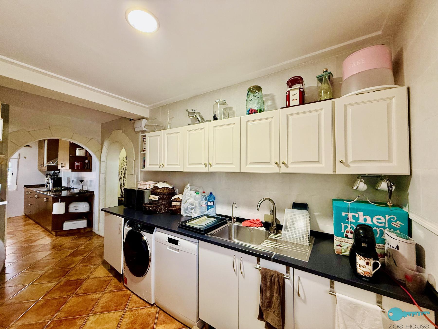 Zu verkaufen von chalet in
 Elche-Elx