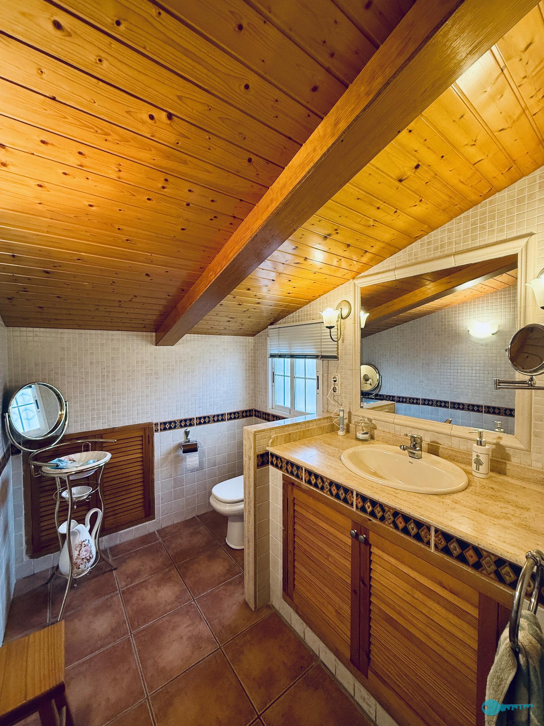 Zu verkaufen von chalet in
 Elche-Elx