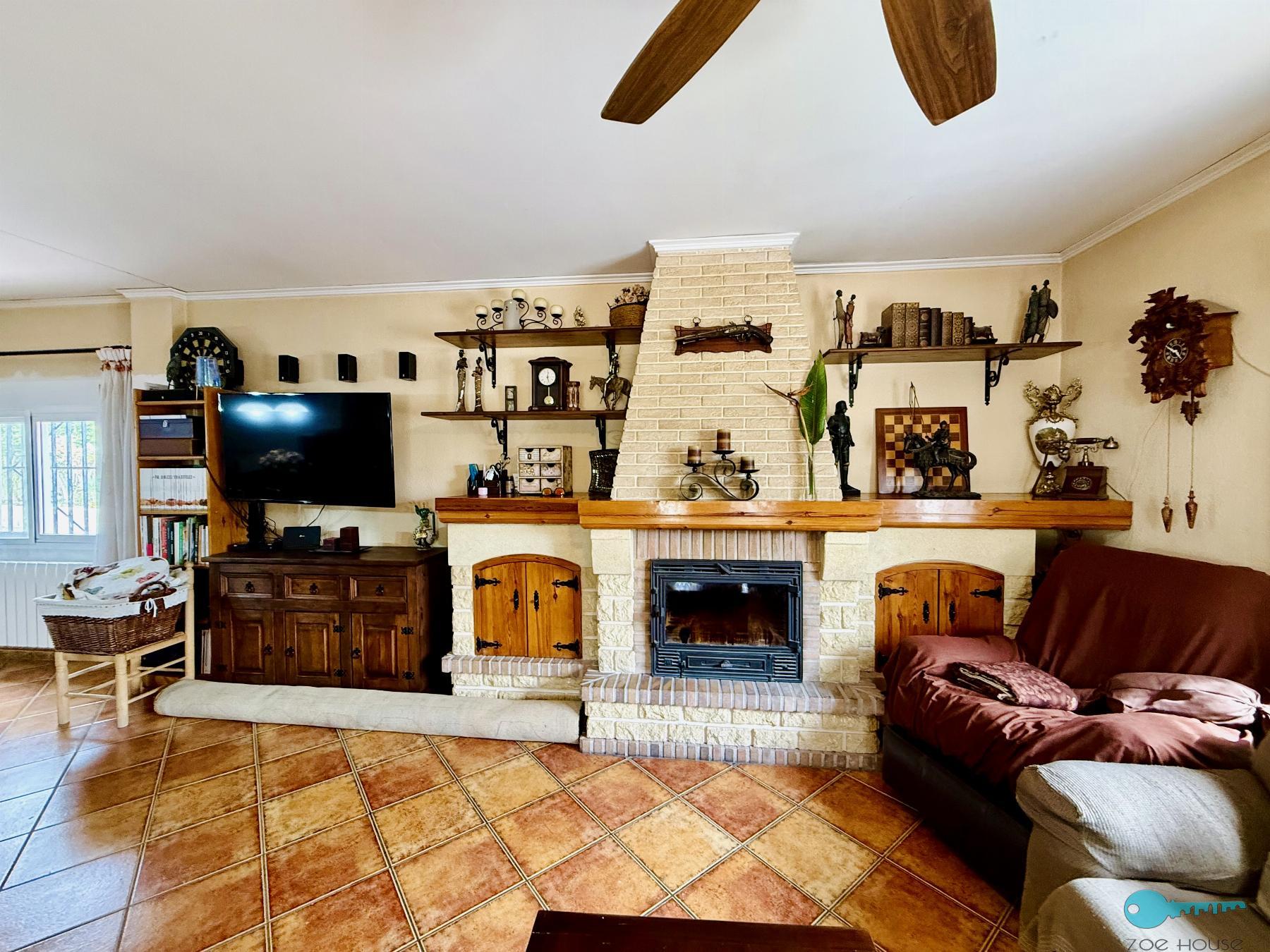 Zu verkaufen von chalet in
 Elche-Elx