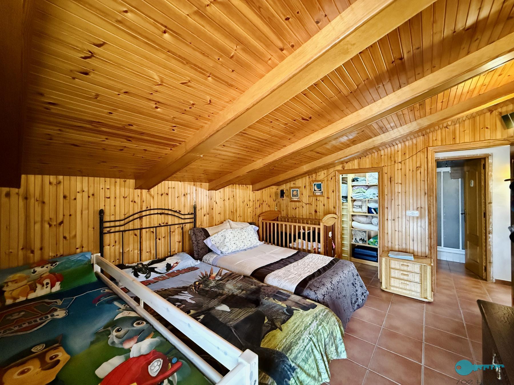 Zu verkaufen von chalet in
 Elche-Elx