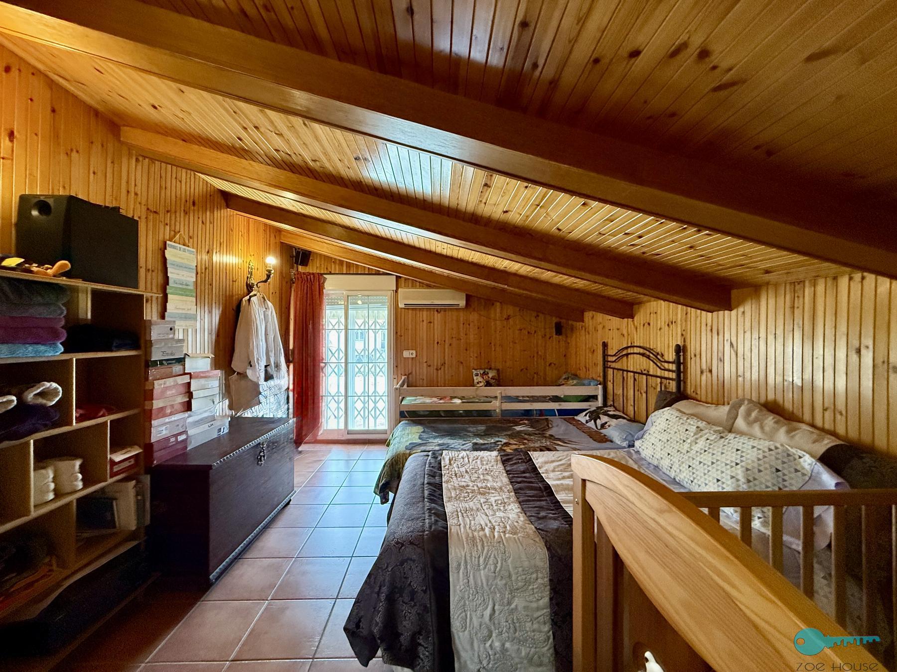 Zu verkaufen von chalet in
 Elche-Elx
