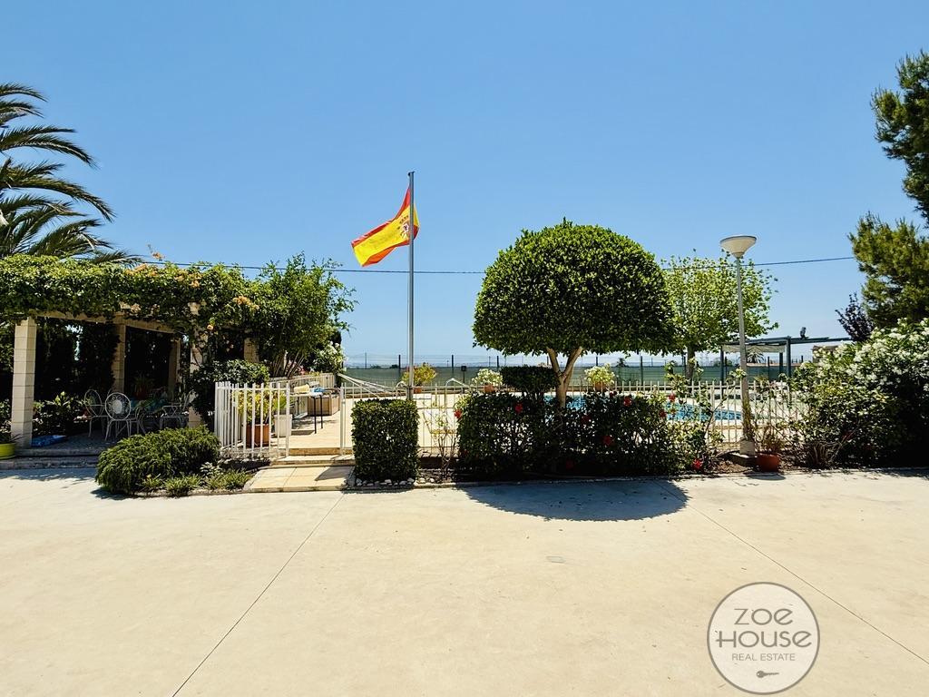 Venta de chalet en Elche-Elx