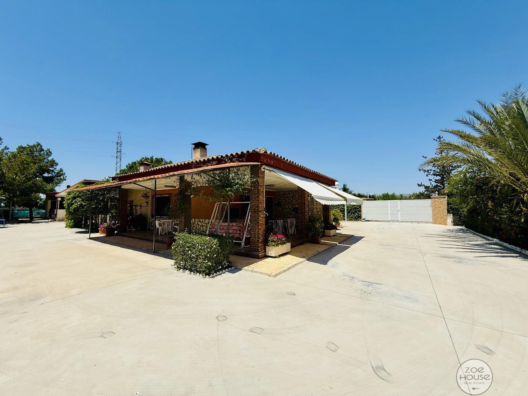 Venta de chalet en Elche-Elx