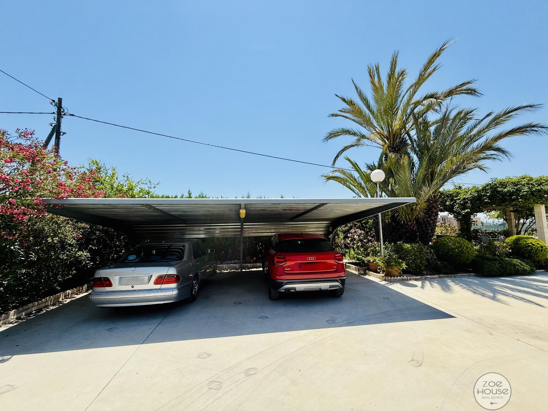 Venta de chalet en Elche-Elx