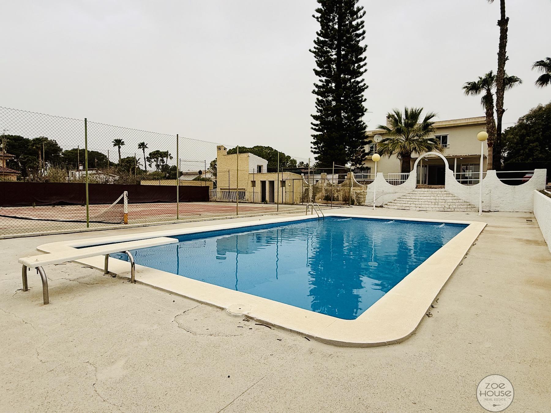 Venta de chalet en Elche-Elx