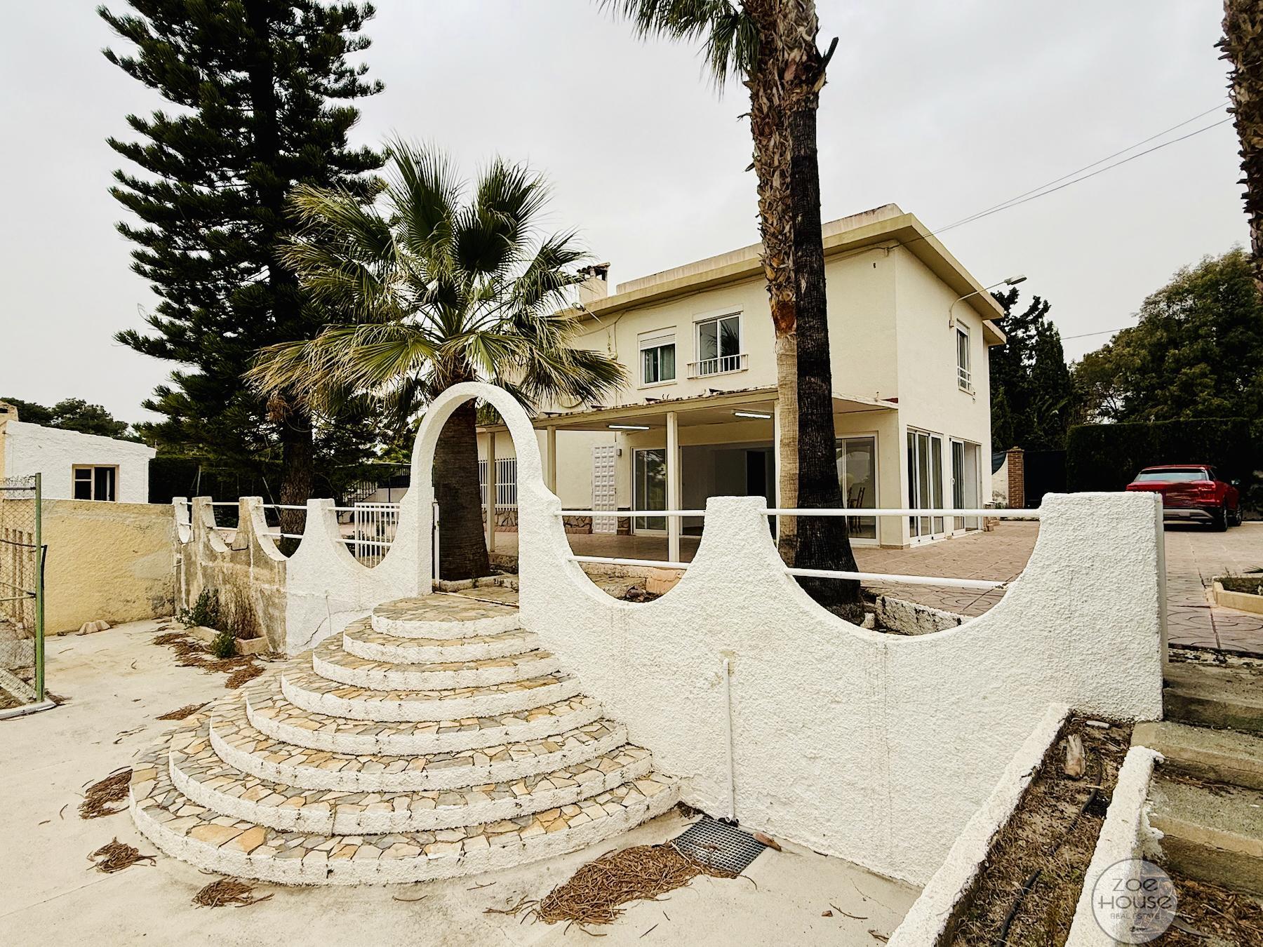 Venta de chalet en Elche-Elx