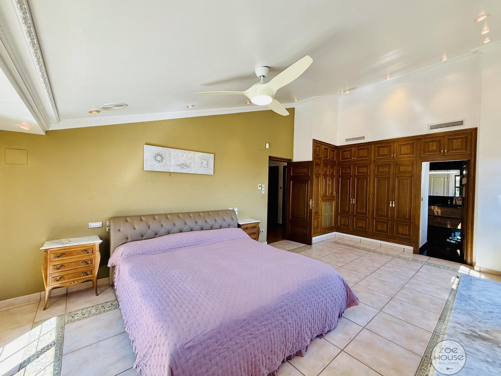 Venta de chalet en Elche-Elx