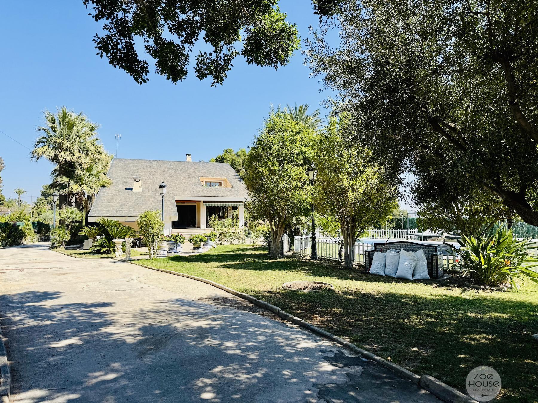 Venta de chalet en Elche-Elx